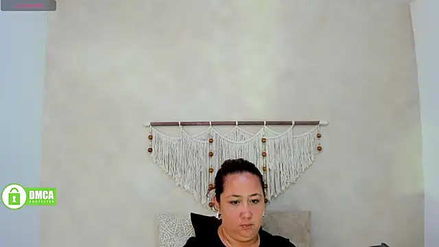  anavictoria  online show from 11, 9, 2025