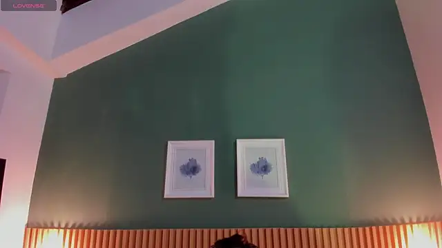  anavictoria  online show from 8, 11, 2025