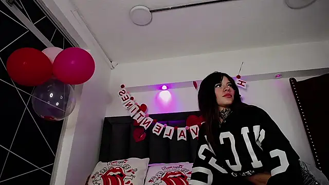 Snapshot of Tifanny_Sweett chatting on 13, 2, 2025 Tifanny Sweett online show from 13, 2, 2025