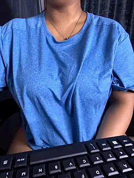 Snapshot of Ritu-Babe chatting on 14, 11, 2025 Ritu-Babe online show from 14, 11, 2025