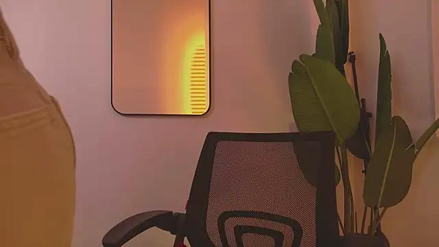 Snapshot of Whitney_Svonn chatting on 6, 3, 2025 Whitney Svonn online show from 6, 3, 2025