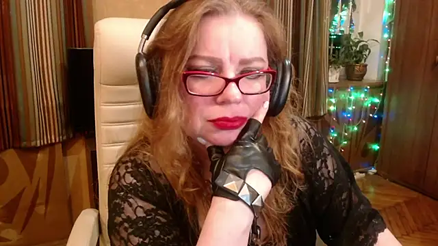 Miss Tress online show from 19, 11, 2025