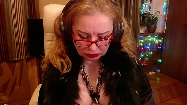 Miss Tress online show from 6, 11, 2025