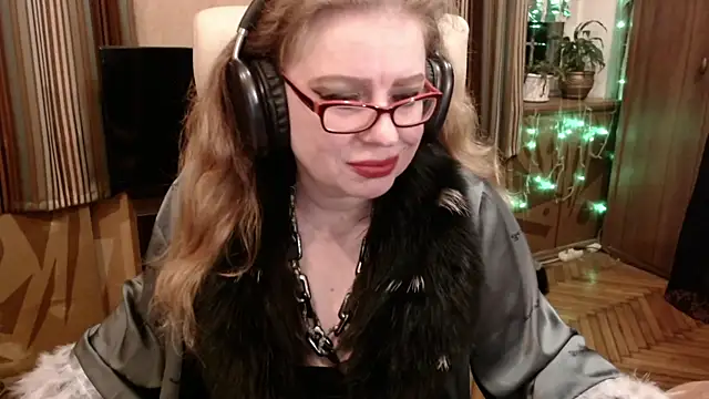 Snapshot of Miss_Tress chatting on 7, 5, 2026 Miss Tress online show from 7, 5, 2026