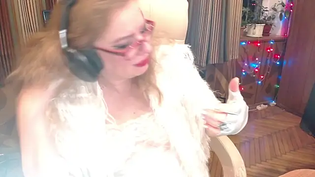 Miss Tress online show from 12, 7, 2026