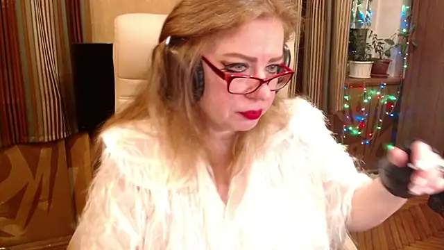 Miss Tress online show from 8, 7, 2026
