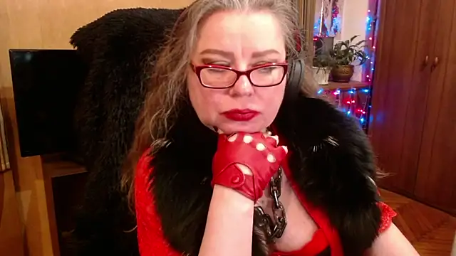 Miss Tress online show from 10, 2, 2025