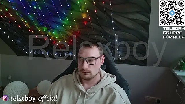 Relsxboy online show from 4, 3, 2026