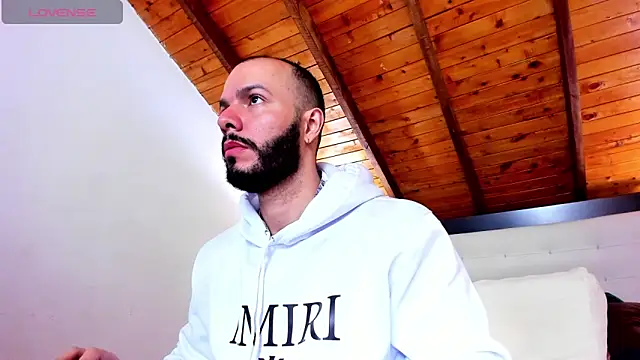 Tom Bailey online show from 9, 10, 2025