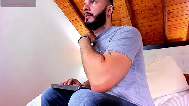 Tom Bailey online show from 17, 11, 2025