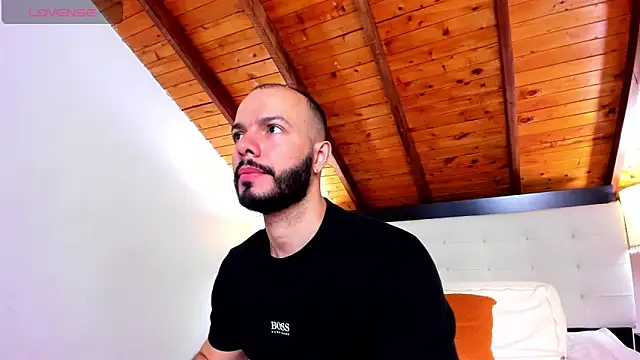 Tom Bailey online show from 5, 10, 2025