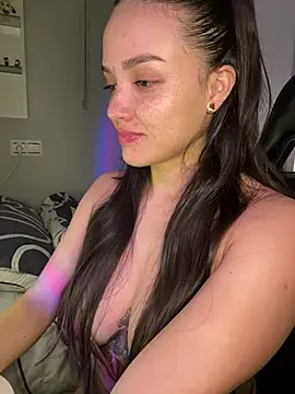 Snapshot of MisFrekcles_ chatting on 12, 2, 2026 MisFrekcles online show from 12, 2, 2026