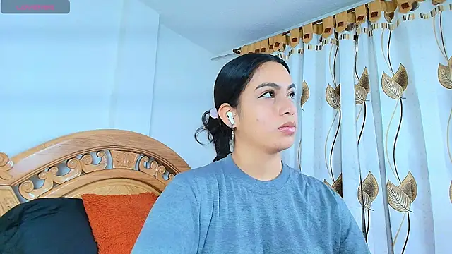 iris mandarine online show from 23, 9, 2025