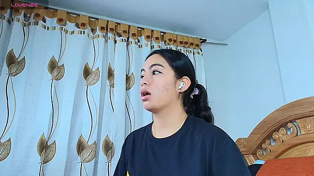 iris mandarine online show from 28, 9, 2025