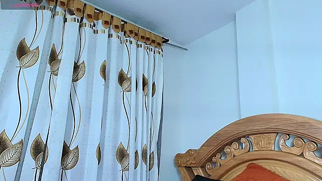 iris mandarine online show from 24, 9, 2025