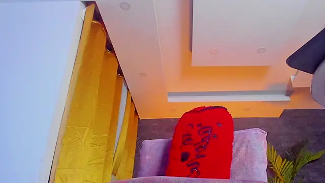 SahraBelmont online show from 10, 11, 2025