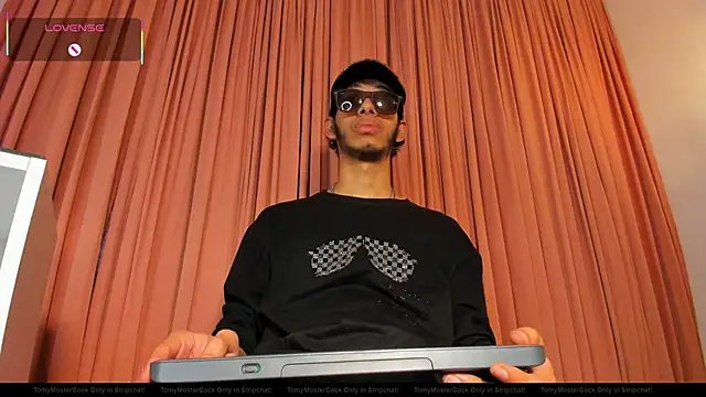 TomyMosterCock online show from 26, 11, 2025