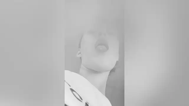 LolaLemona online show from 15, 9, 2025