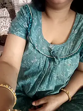 cuteyqueen online show from 13, 3, 2026