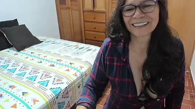 Carlaa-69 online show from 9, 10, 2025