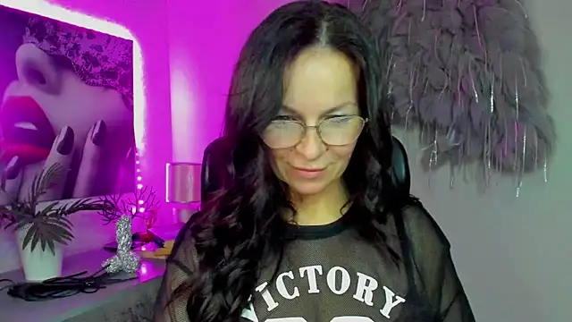 HelenLuxx online show from 22, 12, 2025