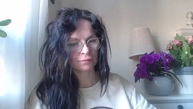 HelenLuxx online show from 30, 10, 2025