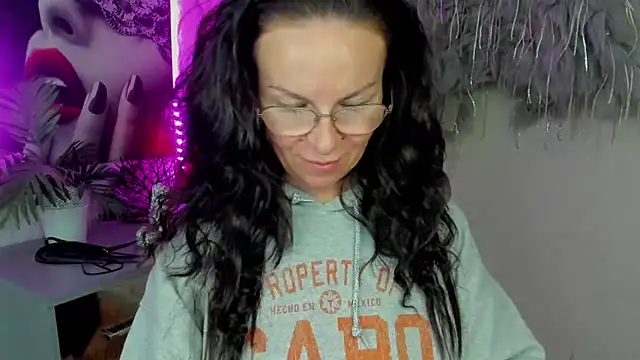 HelenLuxx online show from 26, 2, 2026