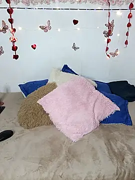 Snapshot of keterinjones--11 chatting on 27, 2, 2026 keterinjones--11 online show from 27, 2, 2026