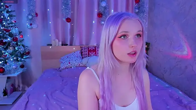 Snapshot of SweeteRose_Royce chatting on 29, 12, 2024 SweeteRose Royce online show from 29, 12, 2024