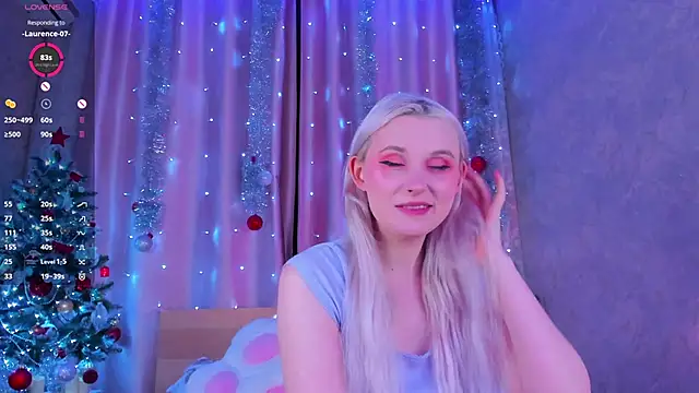 Snapshot of SweeteRose_Royce chatting on 17, 1, 2025 SweeteRose Royce online show from 17, 1, 2025