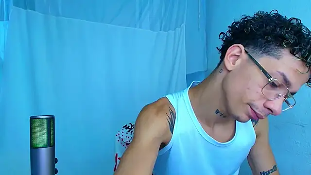 mateodeamjo online show from 21, 4, 2026