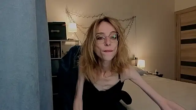 amber quell here online show from 2, 10, 2025