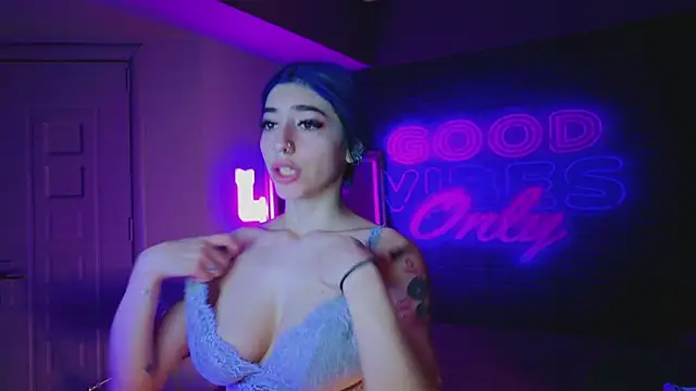 AriaVoss online show from 30, 1, 2025