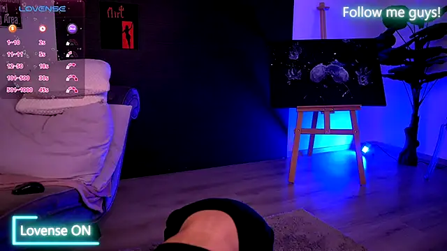 AriaVoss online show from 4, 10, 2025