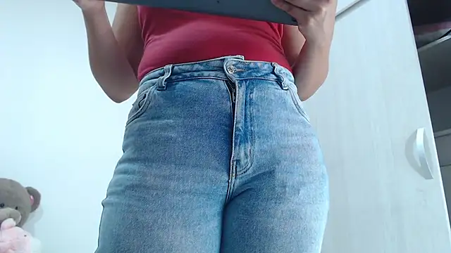 Amelia Debora Antonella online show from 24, 10, 2025