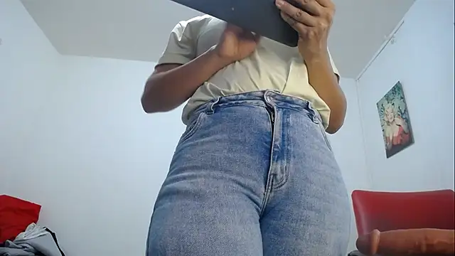 Amelia Debora Antonella online show from 9, 9, 2025