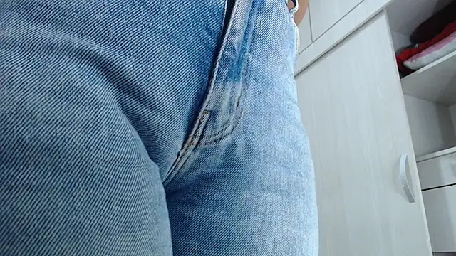 Amelia Debora Antonella online show from 16, 11, 2025