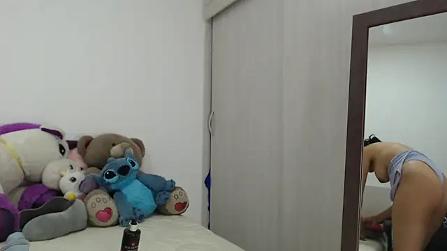 Amelia Debora Antonella online show from 1, 10, 2025