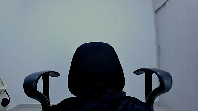 Amelia Debora Antonella online show from 6, 3, 2026