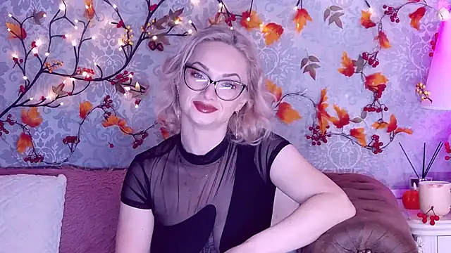 EllianaReese online show from 12, 11, 2025