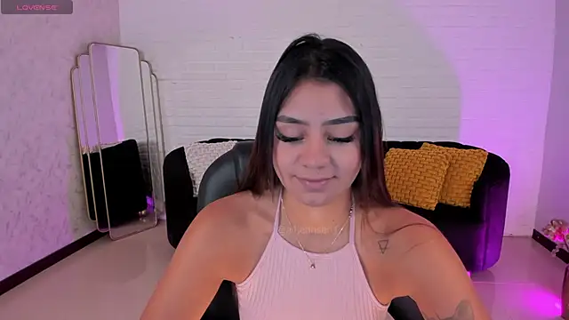 Snapshot of AllyJensen chatting on 8, 10, 2025 AllyJensen online show from 8, 10, 2025