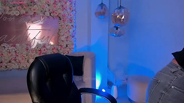 Snapshot of AllyJensen chatting on 22, 11, 2025 AllyJensen online show from 22, 11, 2025