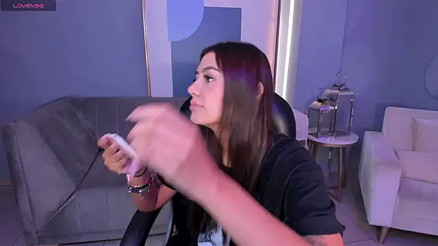 Snapshot of AllyJensen chatting on 11, 3, 2025 AllyJensen online show from 11, 3, 2025