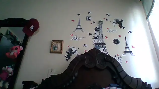 trianabell online show from 8, 11, 2025