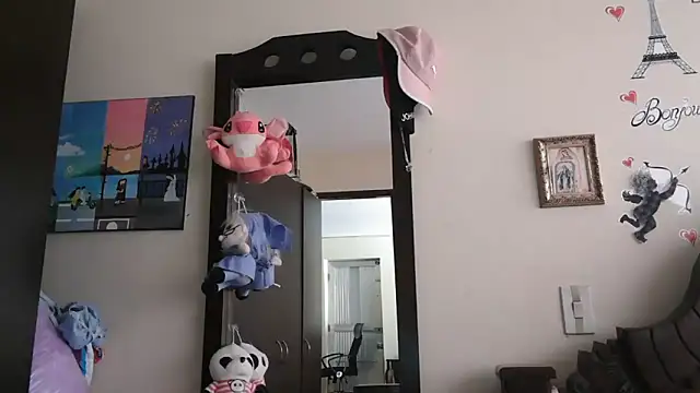 trianabell online show from 17, 2, 2026