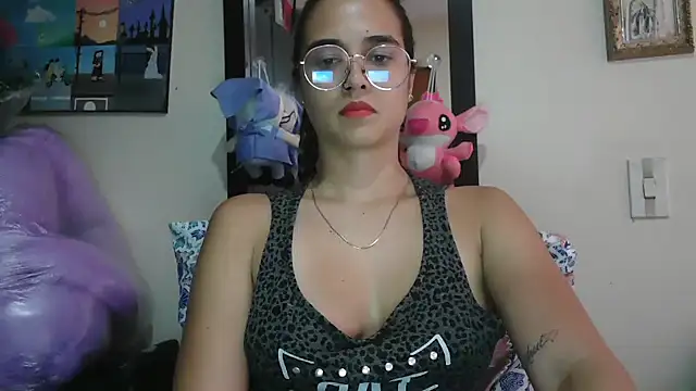 trianabell online show from 15, 4, 2026