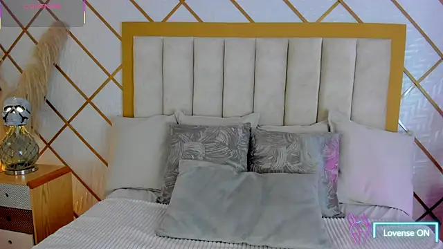 TamyHoney online show from 23, 10, 2025