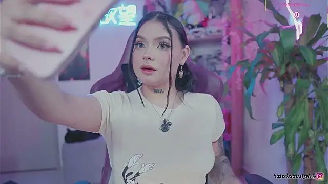 sensualkattt online show from 10, 9, 2025