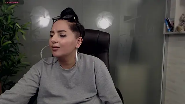 BustyAllyy online show from 19, 3, 2025