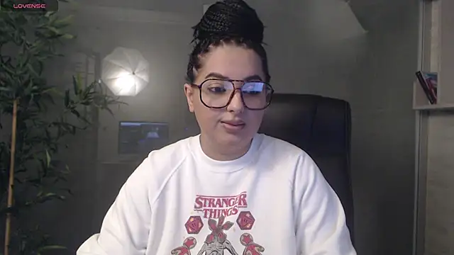 BustyAllyy online show from 5, 10, 2025